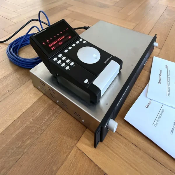 Bricasti M7 System 1: M7M + M10 remote // complete set